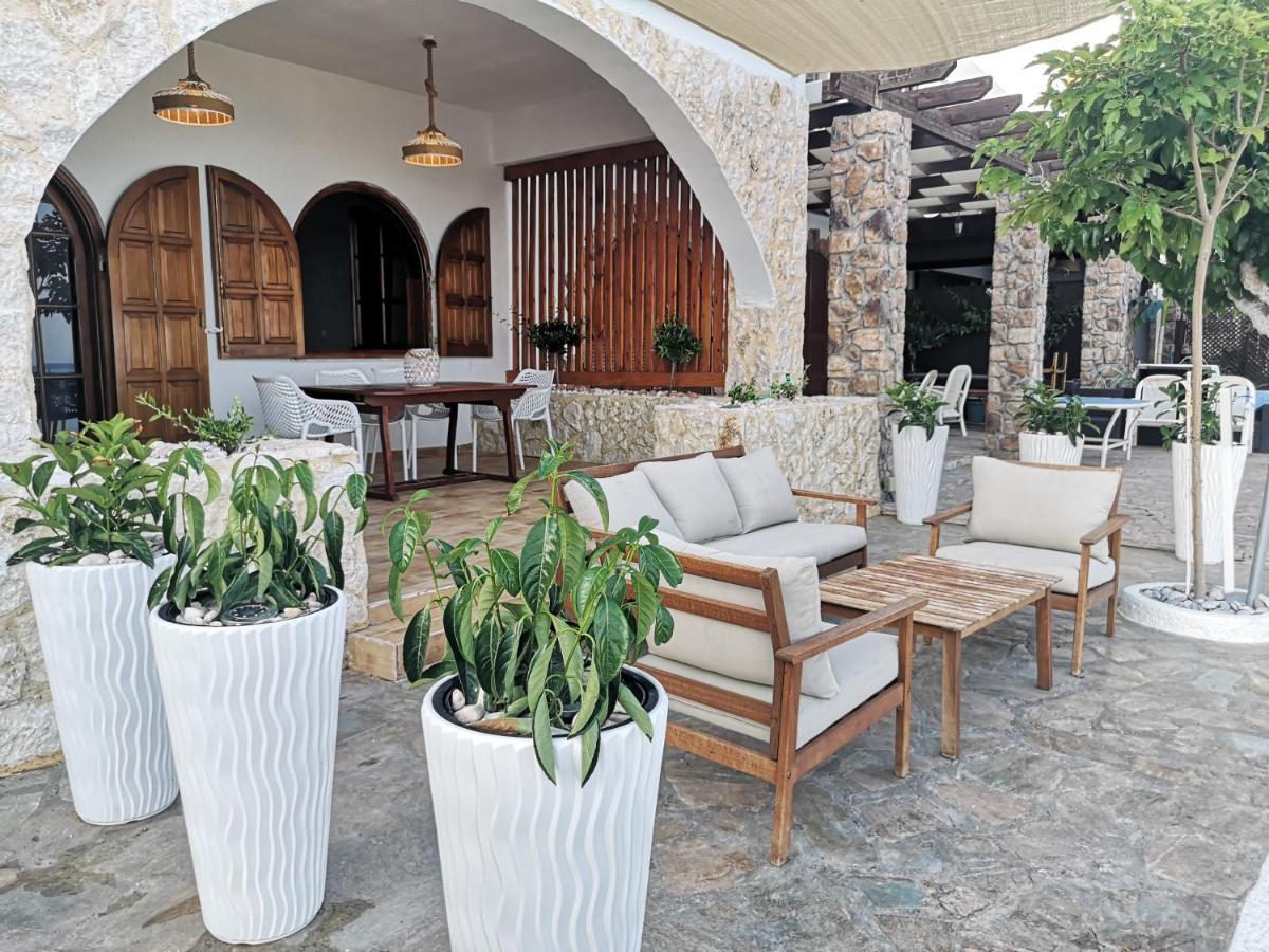 Relax Seaside House By Living In Blue Villa Haraki Exteriör bild