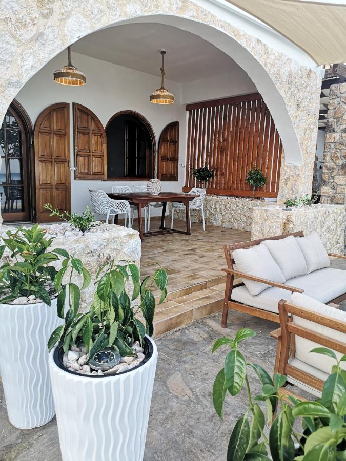 Relax Seaside House By Living In Blue Villa Haraki Exteriör bild