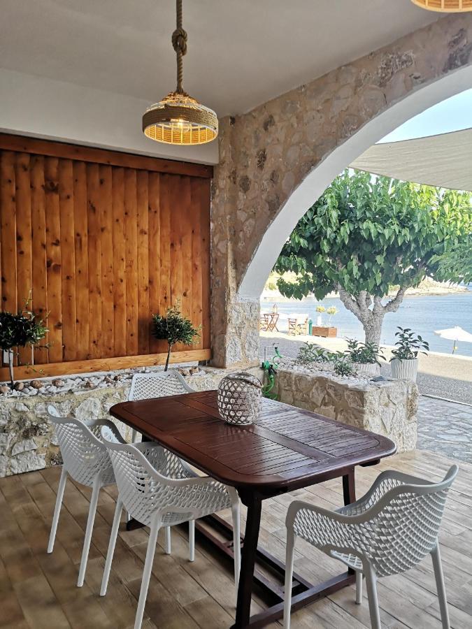 Relax Seaside House By Living In Blue Villa Haraki Exteriör bild